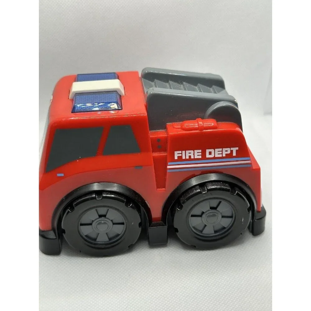 Manley‎ Red Plastic Fire Dept Fire Truck 2009 Lights And Sound Works